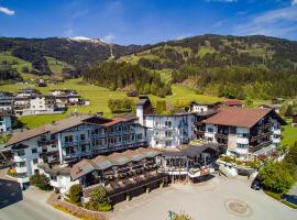 Wohlfühlhotel Schiestl, hotelli kohteessa Fügen