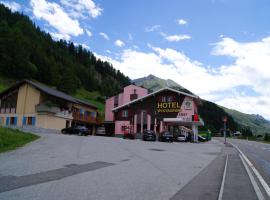 Hotel Restaurant du Crêt – hotel w mieście Bourg-Saint-Pierre