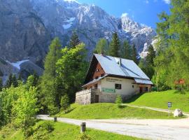 PLANINSKA KOČA NA GOZDU, hotel di Kranjska Gora