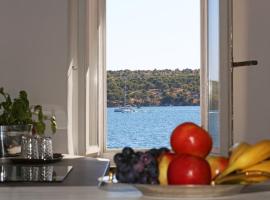 Swan Adriatic Apartment & Room, hotel di Sibenik