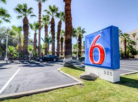 Motel 6-Palm Springs, CA - East - Palm Canyon, hotel dekat Bandara Internasional Palm Springs - PSP, 