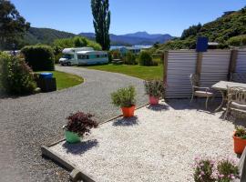 Picton's Waikawa Bay Holiday Park, hotel a Picton