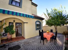 WonderStays Chalet El Naranjo, hotel em Sevilha