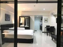 Vip condo chain by Linda, hotell sihtkohas Ban Phe