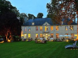 Château de Bellefontaine - Teritoria، فندق في بايو