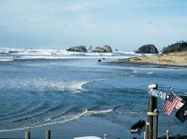 Webb's Scenic Surf, hotell i Cannon Beach