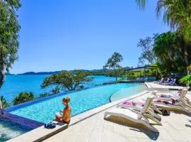 Oceanfront Villa 12 The Edge On Hamilton Island