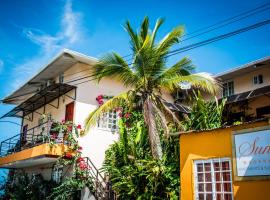 Sun Havens Apartments & Suites, hotel in Bocas del Toro