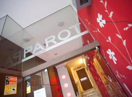 Apartamentos Parot Quality, hotel in Santa Eularia des Riu