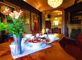 Shady Rest Bed & Breakfast, hotel v mestu Takaka