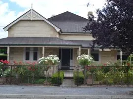 Tin House in Tanunda