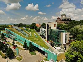 Portobello Wellness & Yacht Hotel Esztergom, hotel v Ostřihomi