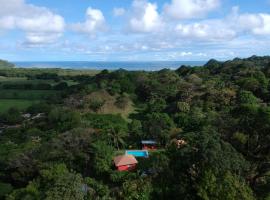 El nido rojo, hotel i Sámara