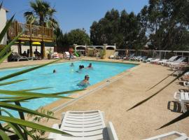 Camping les Acacias, hotel i Fréjus