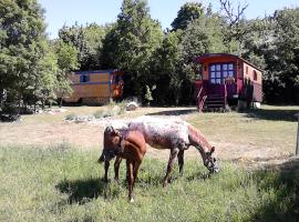 Roulotte-Quinta, glamping i Blandas