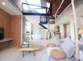 YOLO Bangkok Boutique Hotel