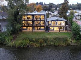 Chateau Riverside, hôtel à Campbell River