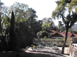 Pousada Cascata dos Amores, hotel en Teresópolis