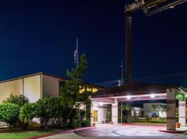 Quality Inn University near Downtown, bed and breakfast en San Marcos