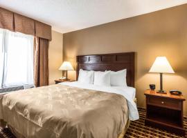 Quality Suites Paducah I-24, hotel em Paducah