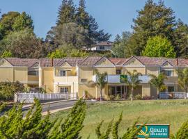 Quality Inn & Suites Capitola By the Sea, hotel v destinácii Capitola