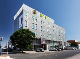 B&B HOTEL Granada، فندق في Pulianas