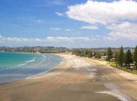 Orewa Kiwi Cabins, hotel a Orewa