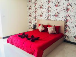 Thani Residence, hotell i Chon Buri