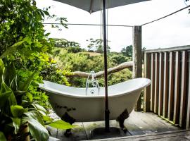 Waimauku에 위치한 홀리데이 홈 Freshwaterfarm Cottages - Muriwai