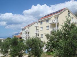 Apartments Ivana, hotelli kohteessa Baška Voda