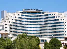 Wyndham Grand Kayseri, hotel Erkilet nemzetközi repülőtér - ASR környékén Kayseriben