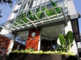 Ivory Hotel Bandung, hotel v destinácii Bandung