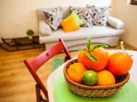 Green Orange Apartment