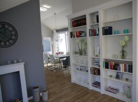 Apartment mit Designerküche, Loggia Ludwigsburg nahe Stuttgart, хотел в Лудвигсбург