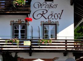 "0" Sterne Hotel Weisses Rössl in Leutasch/Tirol: Leutasch şehrinde bir otel