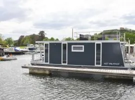 Cozy floating boatlodge "Het Vrijthof"