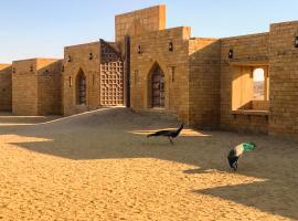 The Kafila Desert Camp, luxe tent in Sām