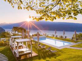 Boutique Hotel Villa Sostaga, hotelli kohteessa Gargnano