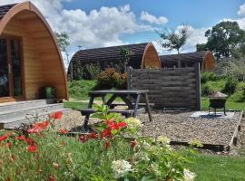 Buttercup Glamping Pod, hotel en Cheltenham