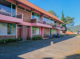 RedDoorz Syariah near Kopeng Treetop Adventure, khách sạn ở Salatiga