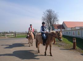 ZOOPARK Zelčín, viešbutis mieste Malnykas