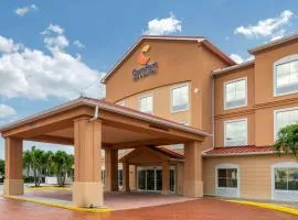 Comfort Inn & Suites Airport