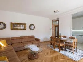 LOVELY 2BEDROOM APARTMENT IN HEART OF OLD TOWN BUDVA