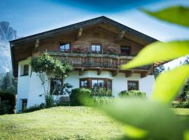 Chalet Glücklich sein..., hotel em Ellmau