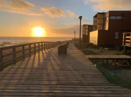 Casa con acceso directo a playa en condominio, hotel i Pichilemu