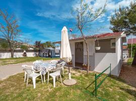 Camp Mali bungalow, bungalow in Baška