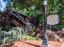 McKinley Edwards Inn, puhkemajutus sihtkohas Bryson City