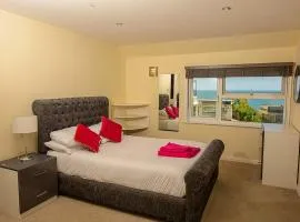 Cliff Top Apartment 3 Bedroom