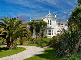 Sennen House Boutique Accommodation