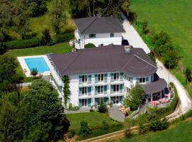 Das Landhaus Hauptmann, hotel en Pörtschach am Wörthersee